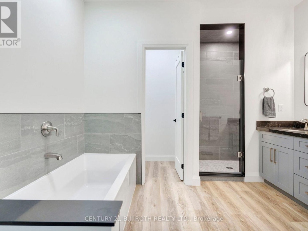 7377 DAVY DRIVE, 