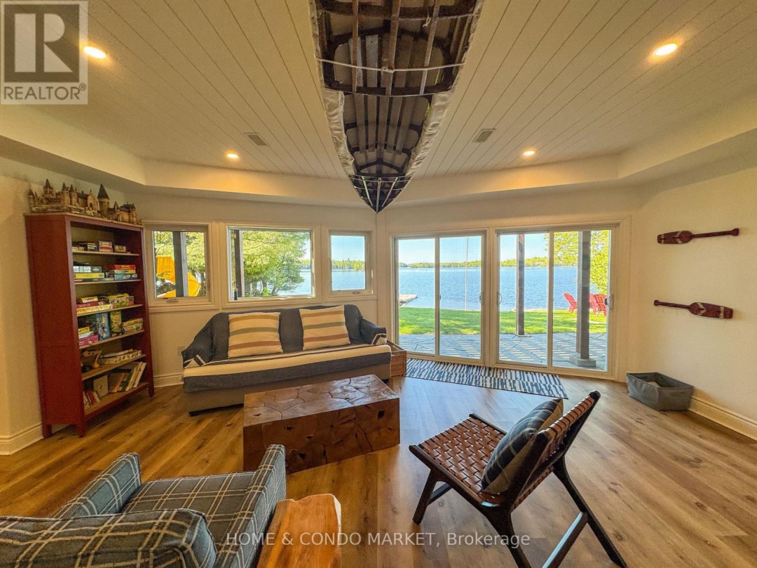 14 CHARLES AVENUE, Manitouwabing Lake