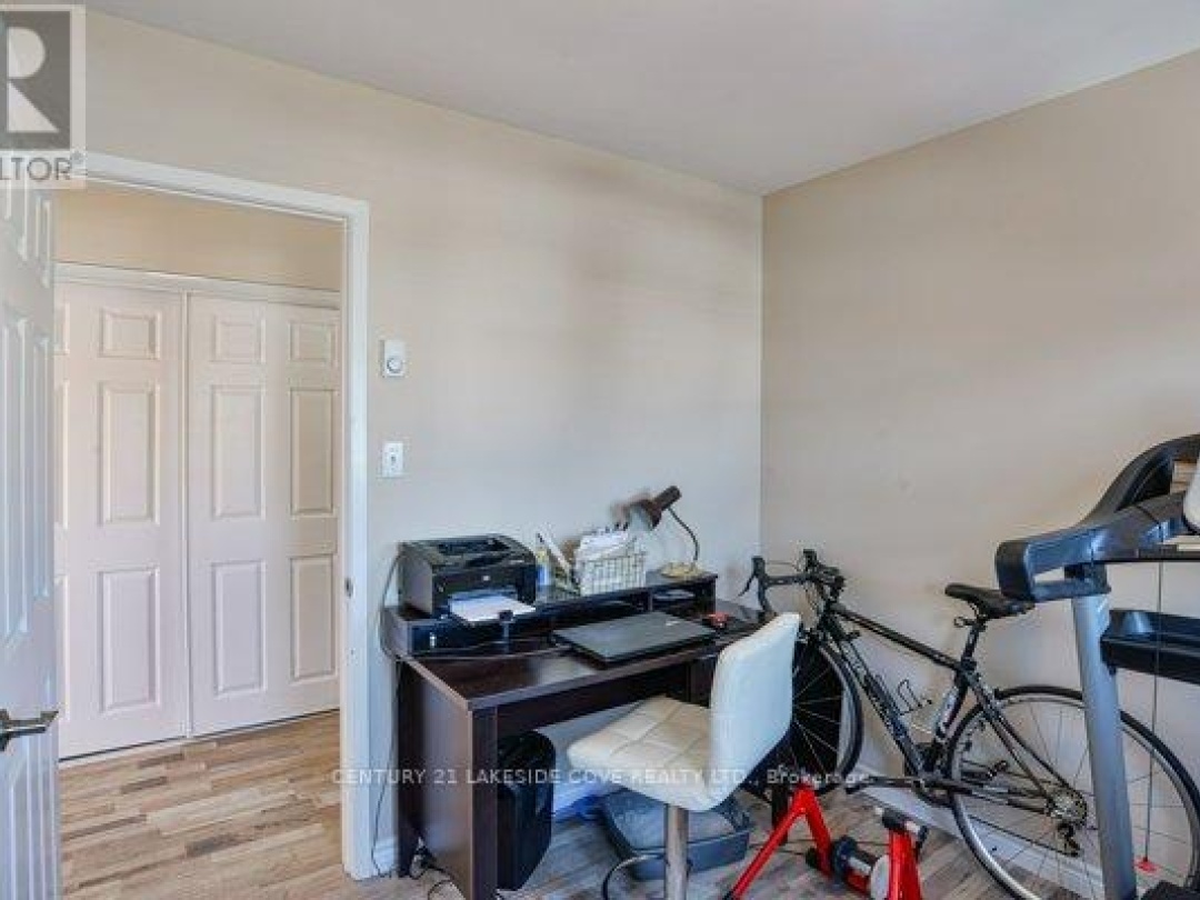 UNIT 27 - 1 PARADISE BOULEVARD S, 