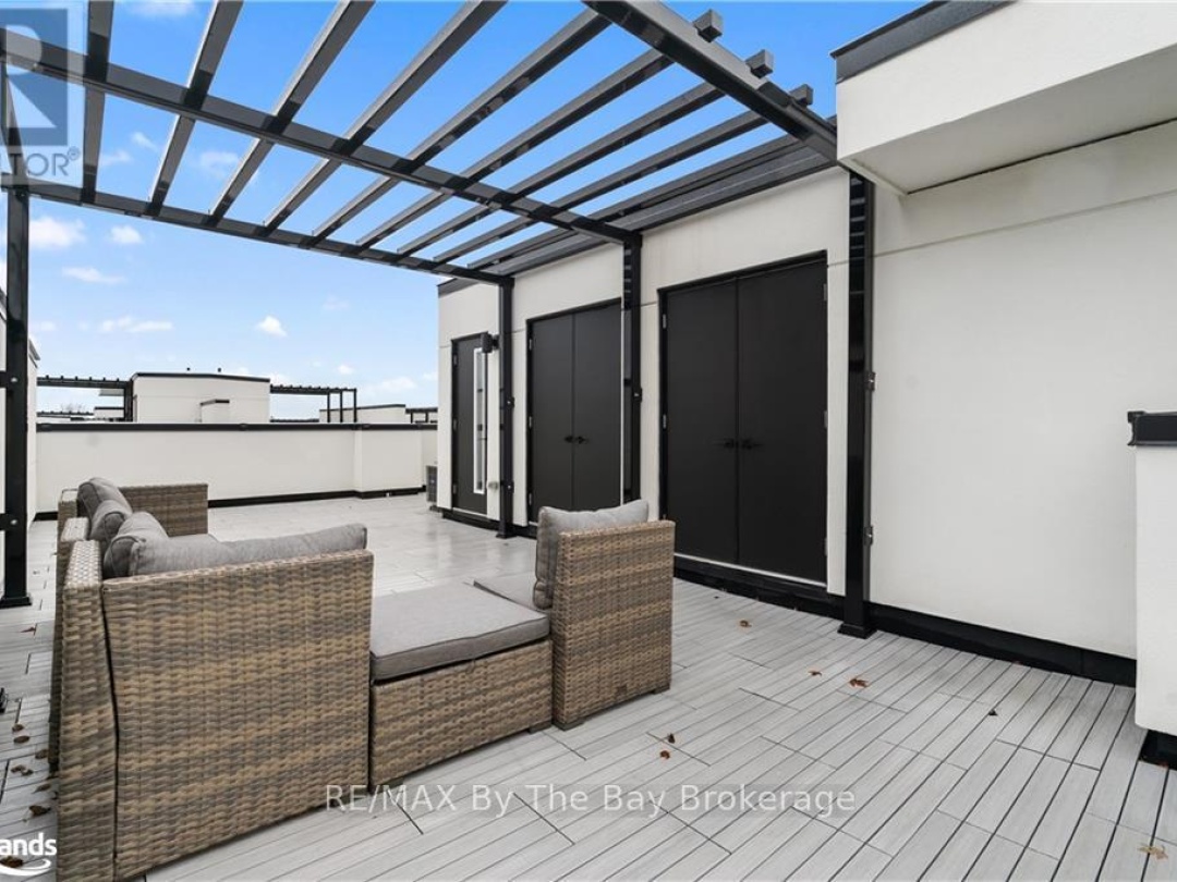 8 Bru Lor Lane, Atherley Narrows Lake