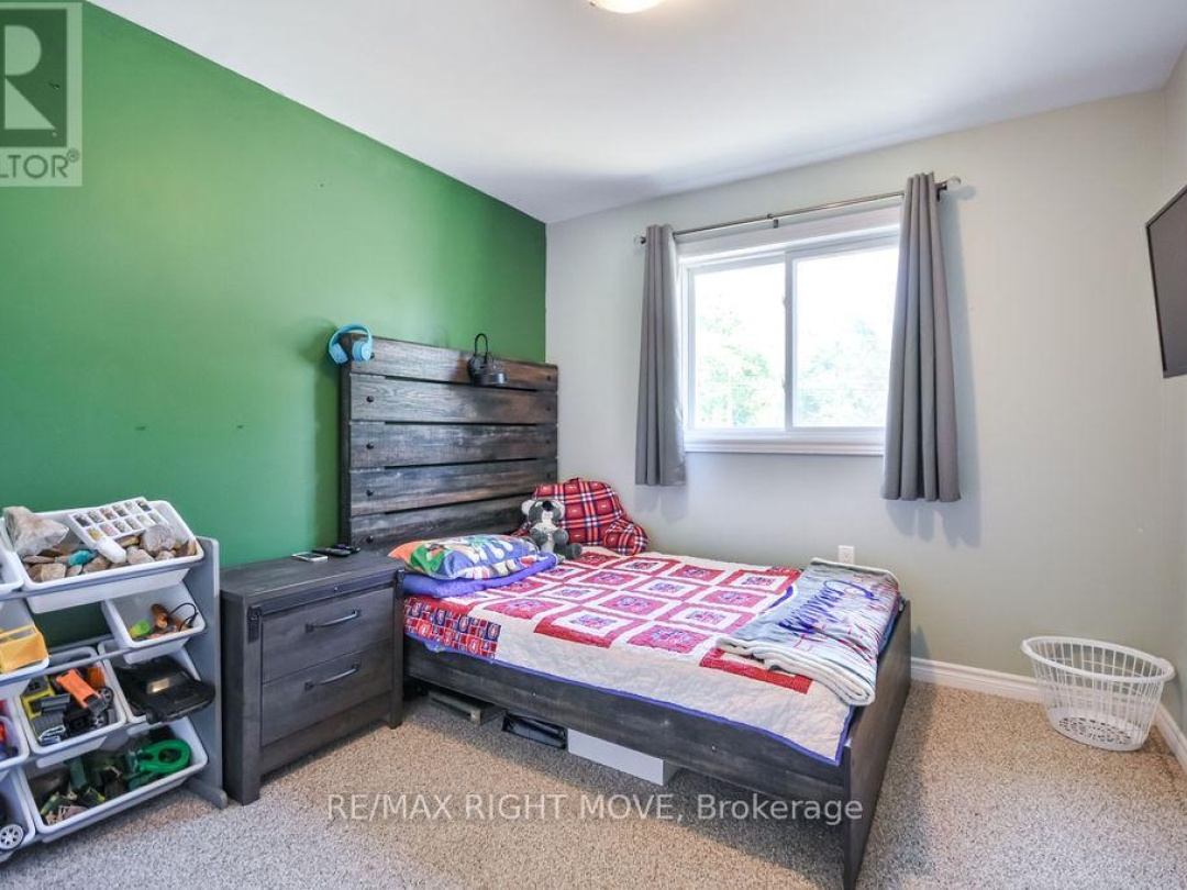 2909 FAIRGROUNDS ROAD, 