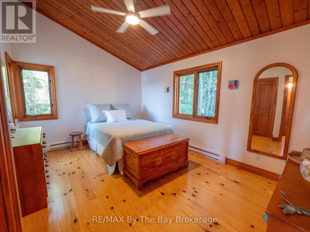 23212 GEORGIAN BAY SHORE, Georgian Bay