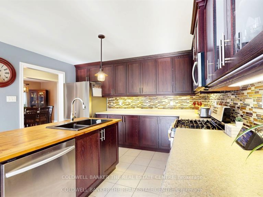 3086 EMPEROR DRIVE, 