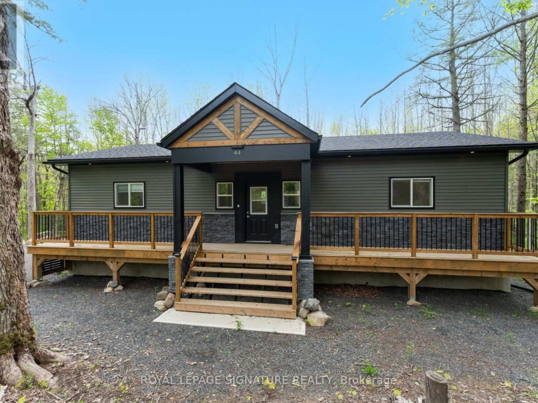 44 SUNNYSHORE PARK DRIVE, 