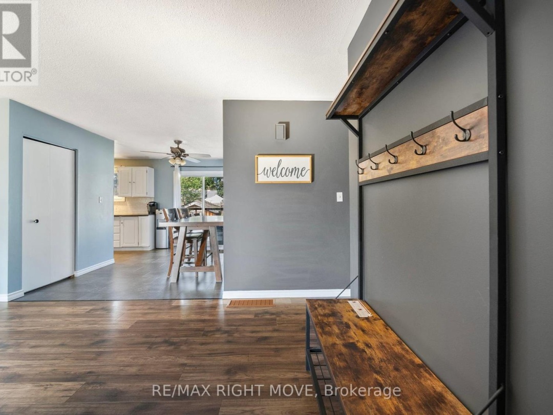 3 WESTMOUNT DRIVE N, 