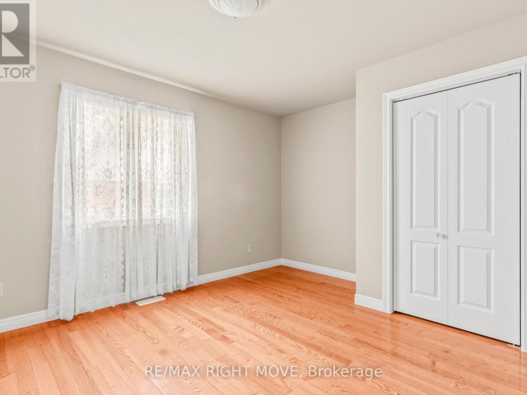 3 THICKETWOOD PLACE E, 