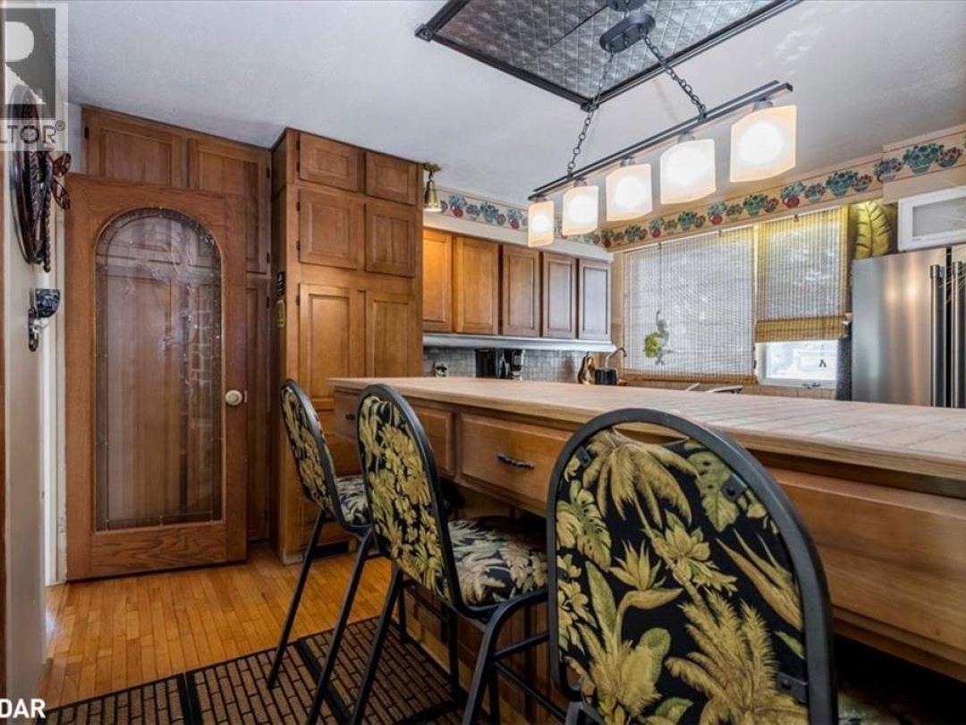 42 OLD INDIAN Trail, 