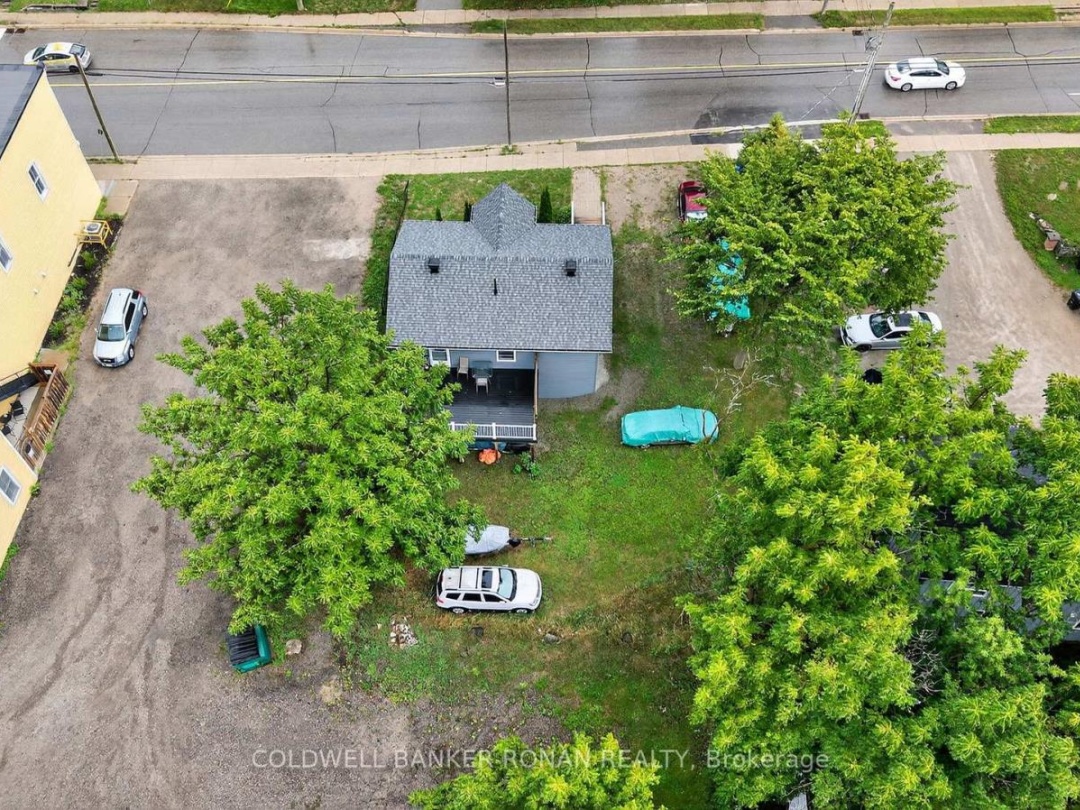 172 WILLIAM STREET W, 
