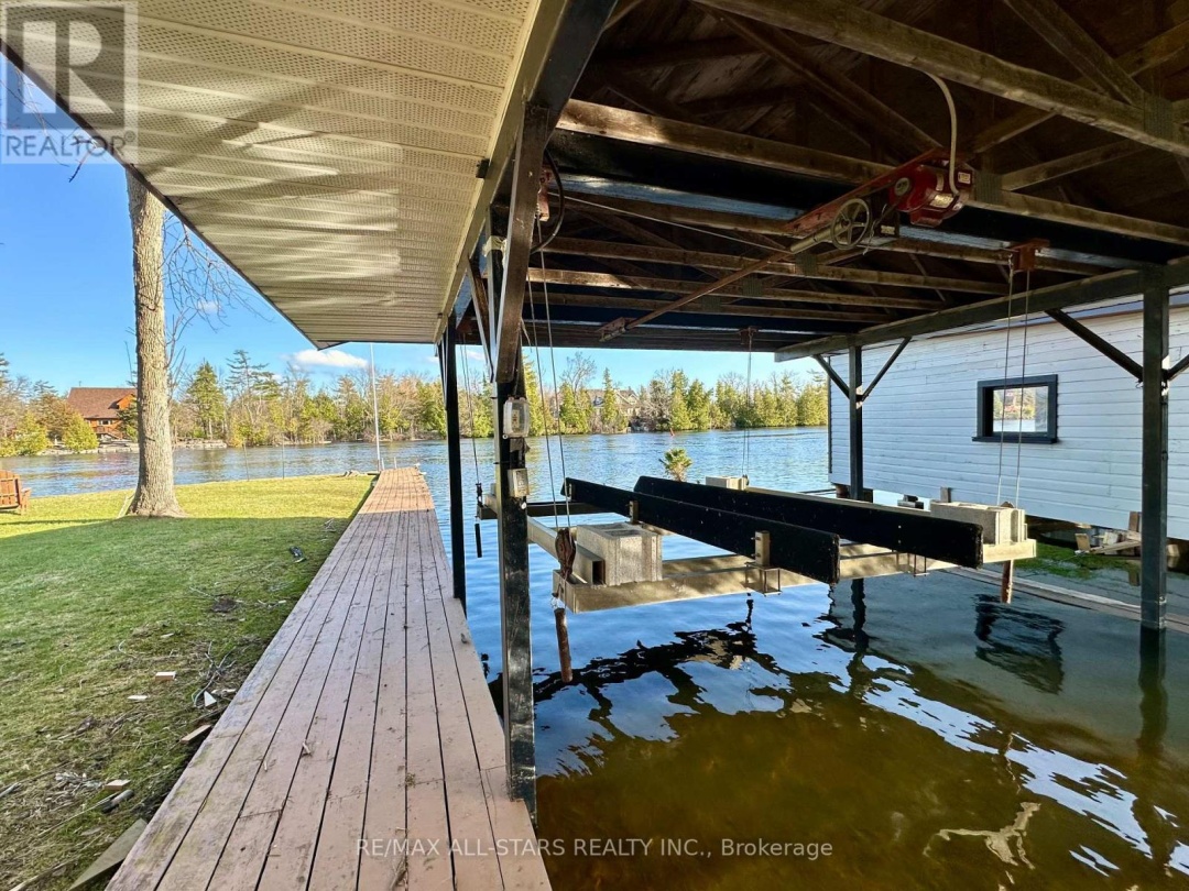 91 Riverside Drive, Pigeon Lake