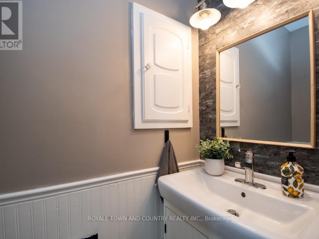 187 SKYLINE ROAD, 