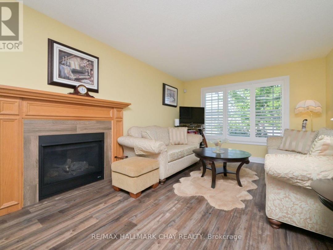 23 SINCLAIR CRESCENT, 