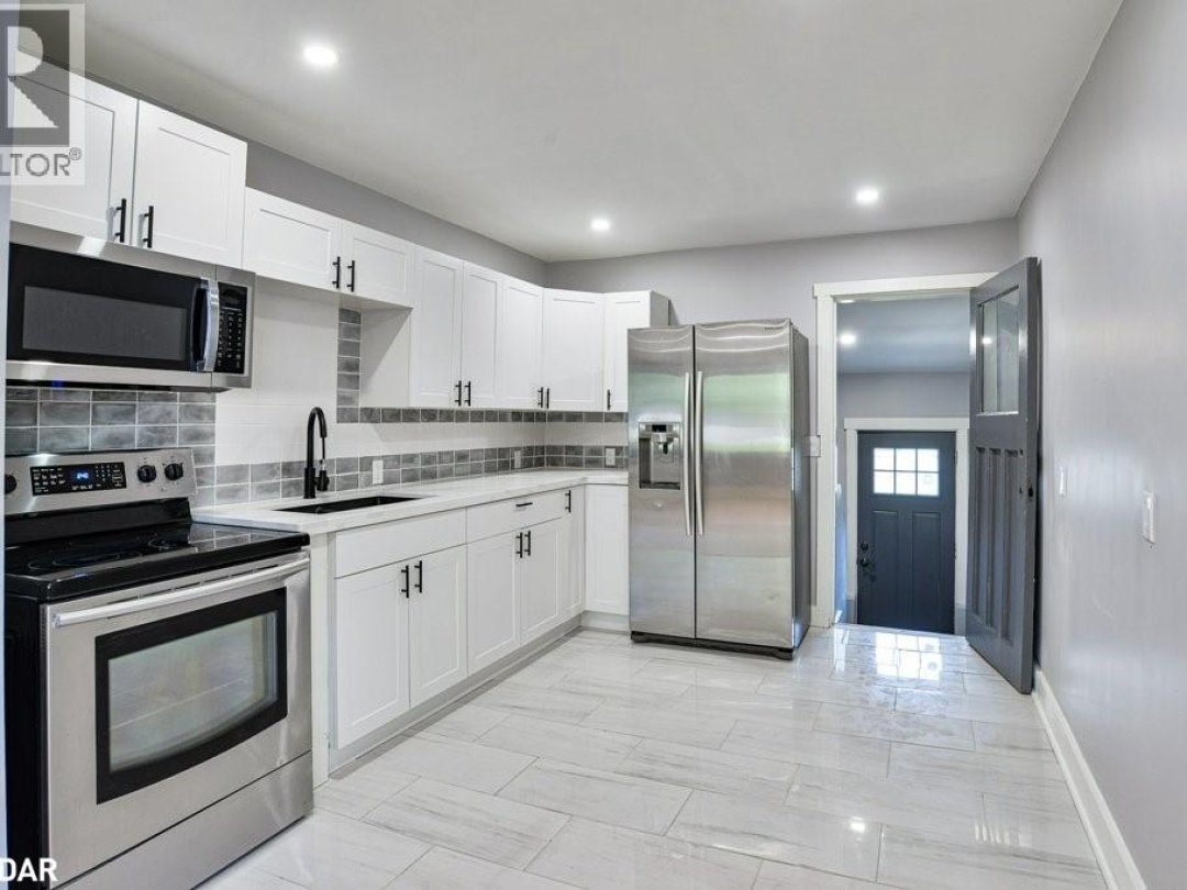299 MARY Street, 