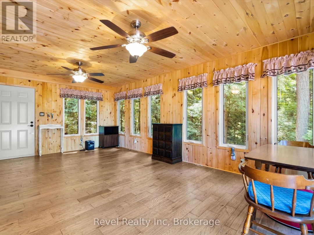 1022 BIRD LAKE CRESCENT, Bird Lake