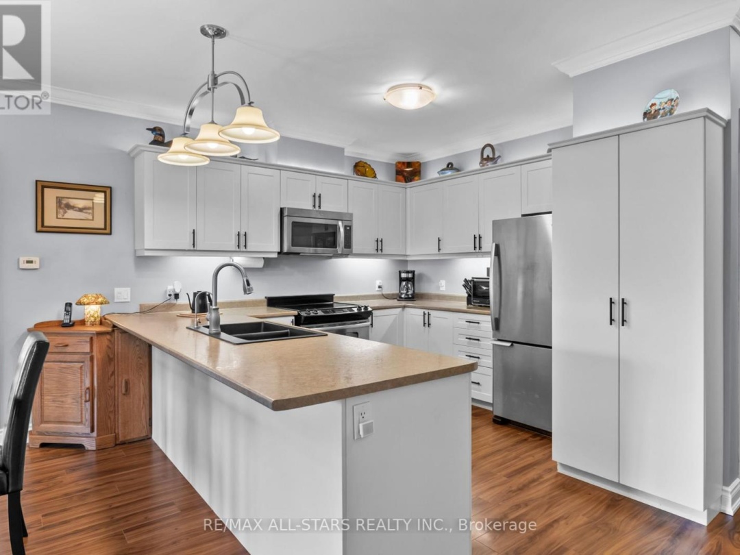 308 - 94 FRANCIS STREET W, 