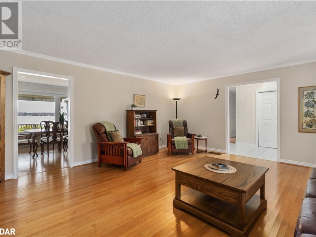 4051 River Road, Ramara