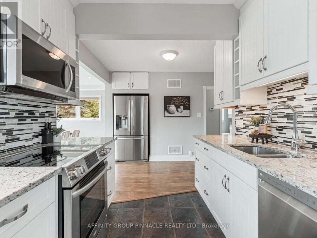 88 Simcoe Street, Lake Simcoe