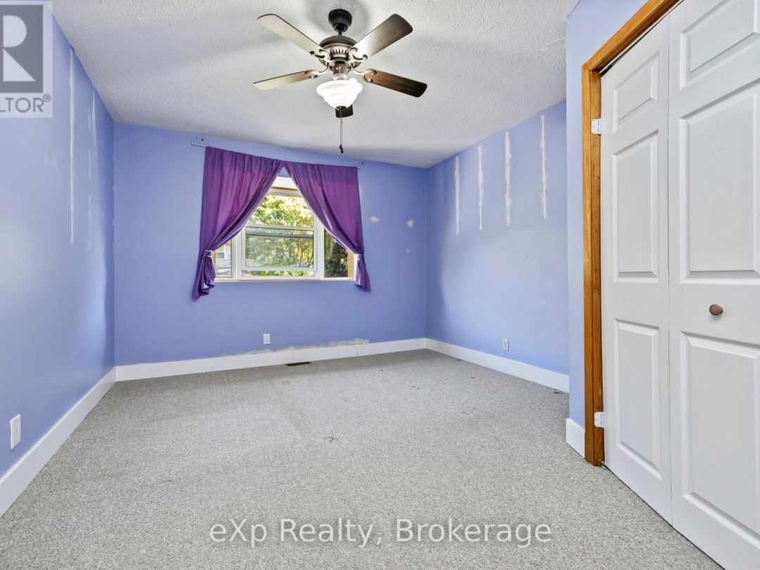 18 KRISTEN HEIGHTS, 