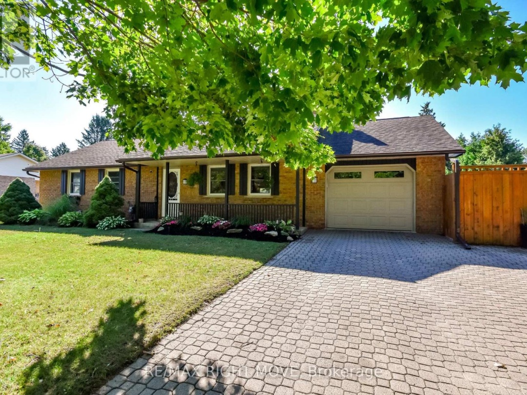 2009 MARCHMONT ROAD, 