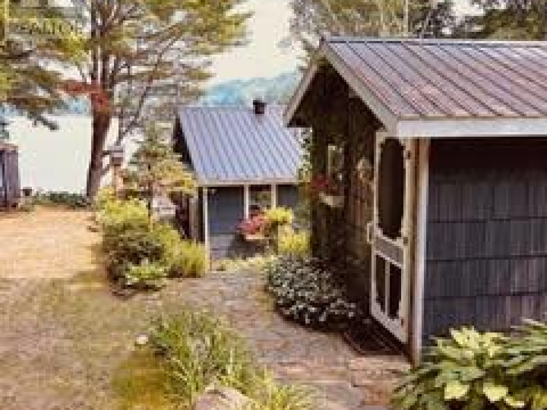 1528 DIGNAN ROAD, 
