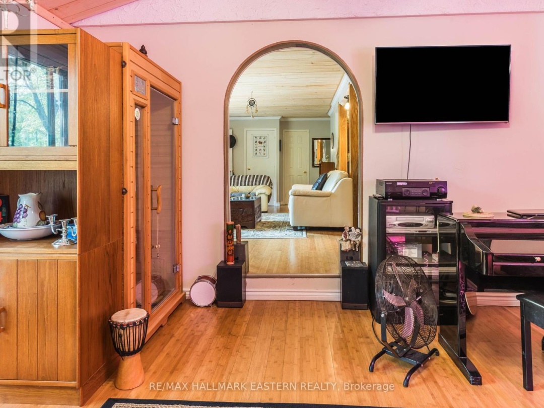 55 KENNEDY DRIVE, 