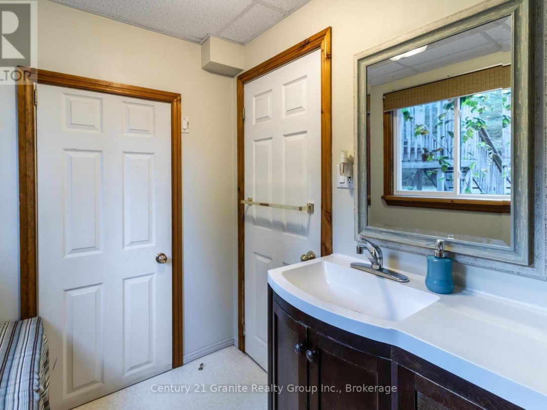 1317 Sullivan Drive, Haliburton Lake