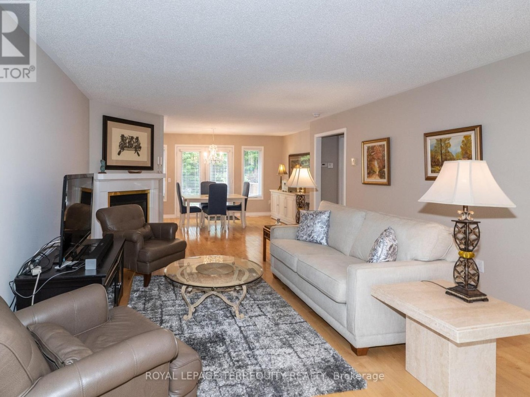 10 STONEHEDGE CLOSE, 