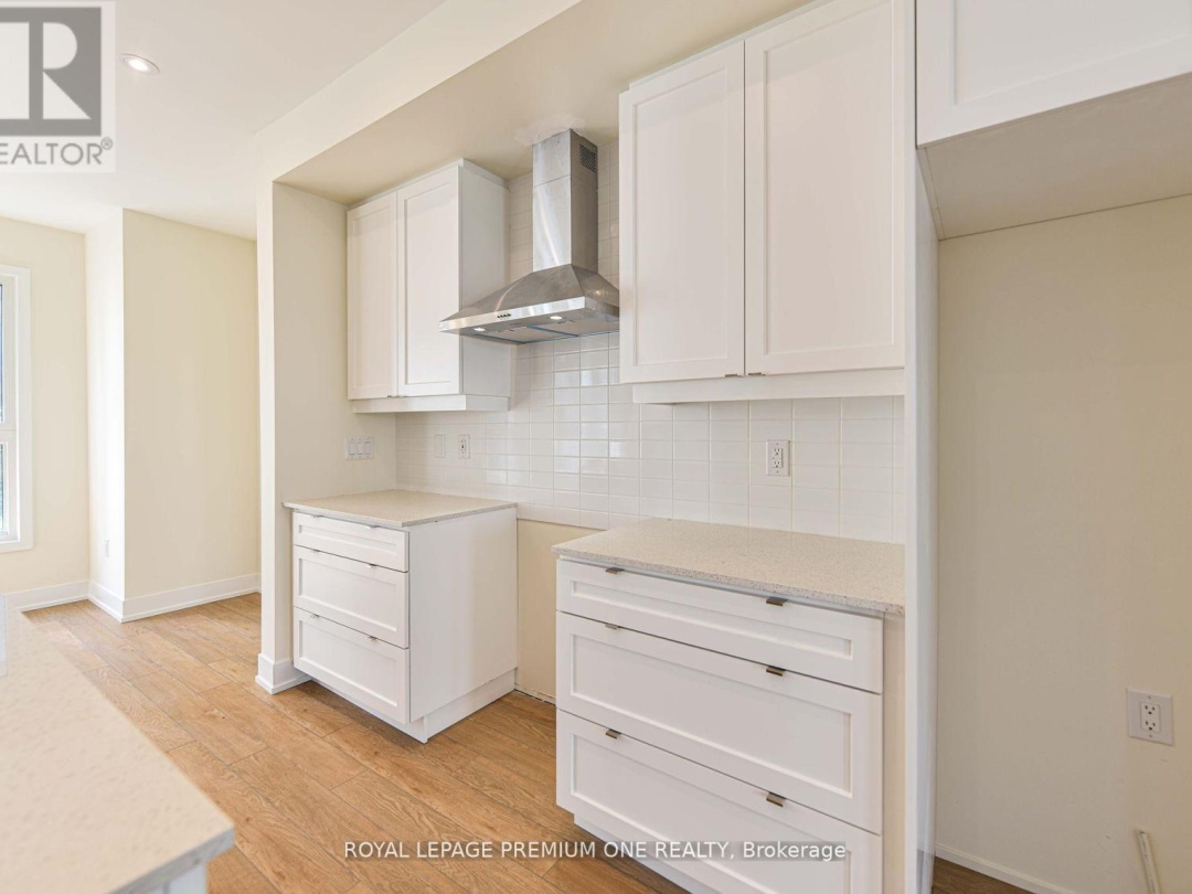 12 MARINER'S PIER WAY, 