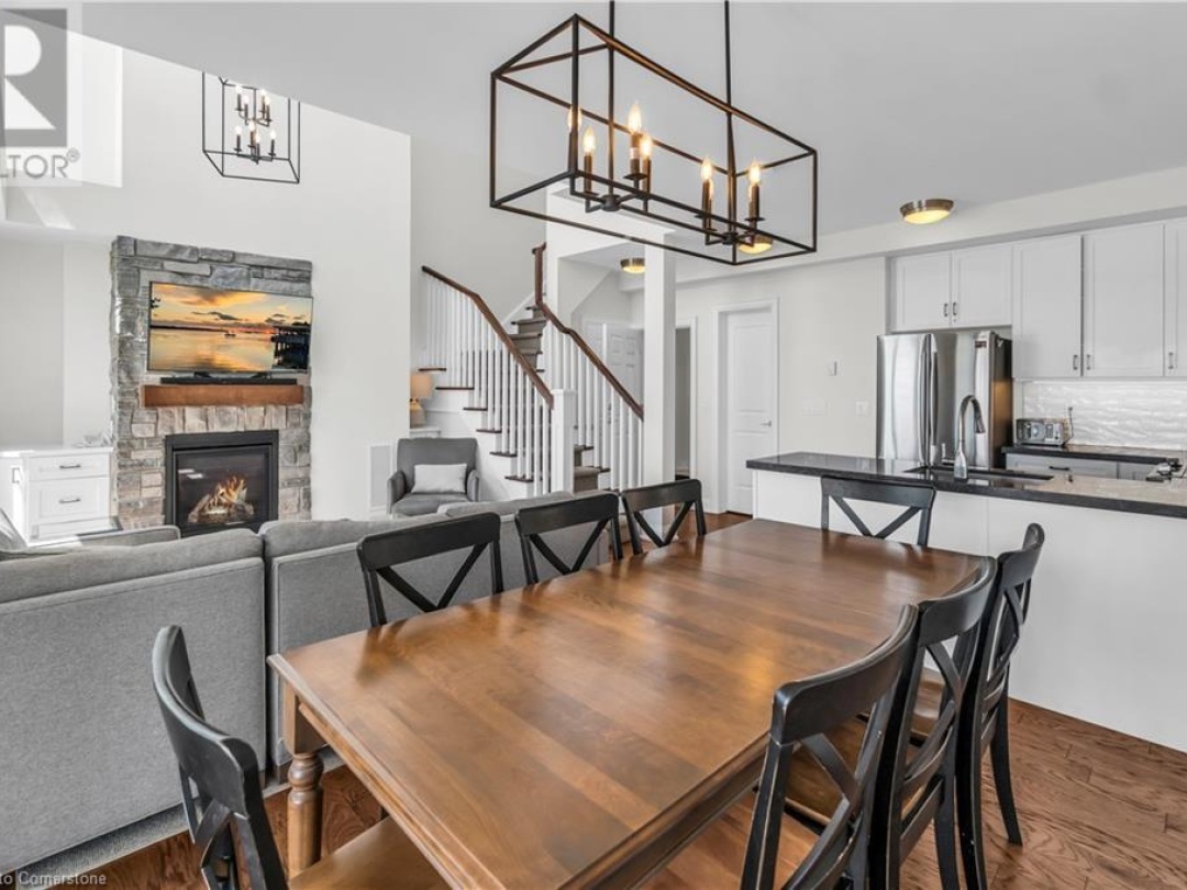 1869 Muskoka 118 Road Unit# Btw 201, Lake Muskoka
