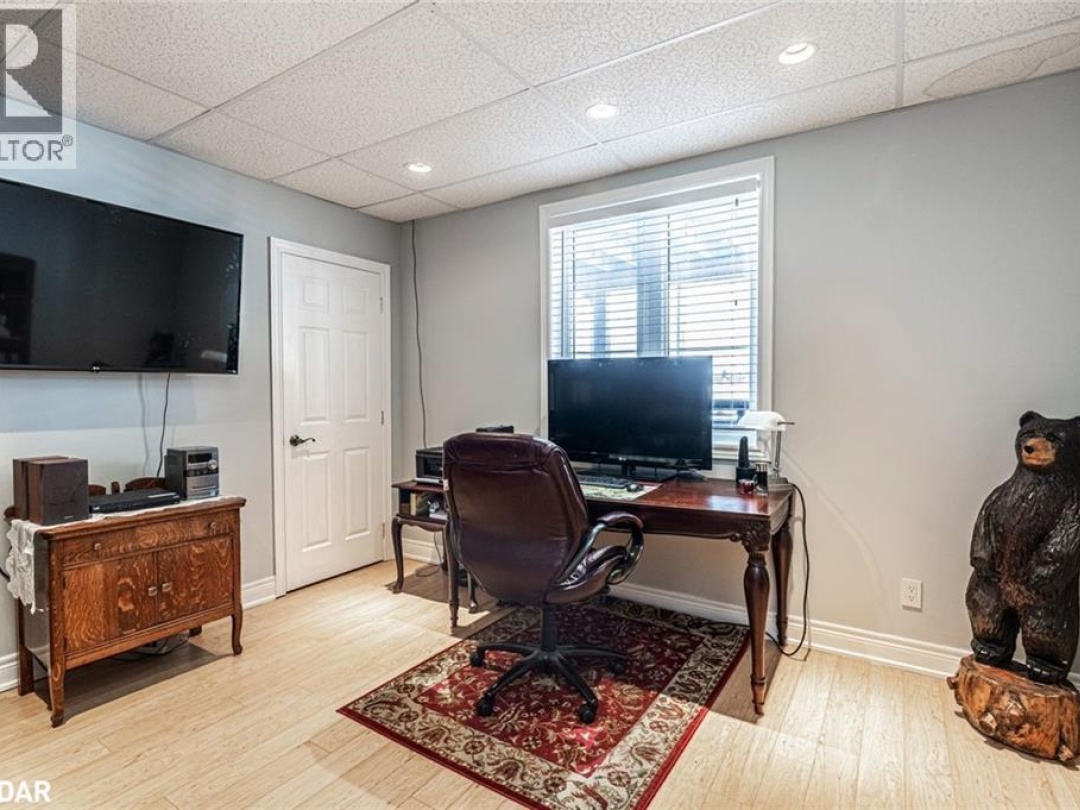 1372 DIVISION ROAD EAST, 