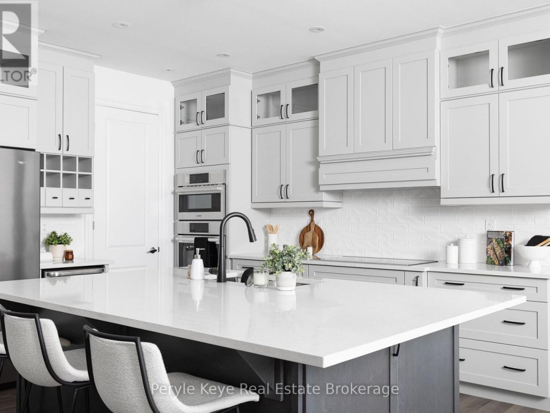 30 DYER CRESCENT, 