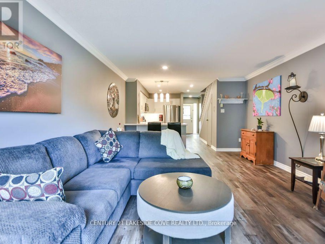 UNIT #7 - 70 LAGUNA PARKWAY, 