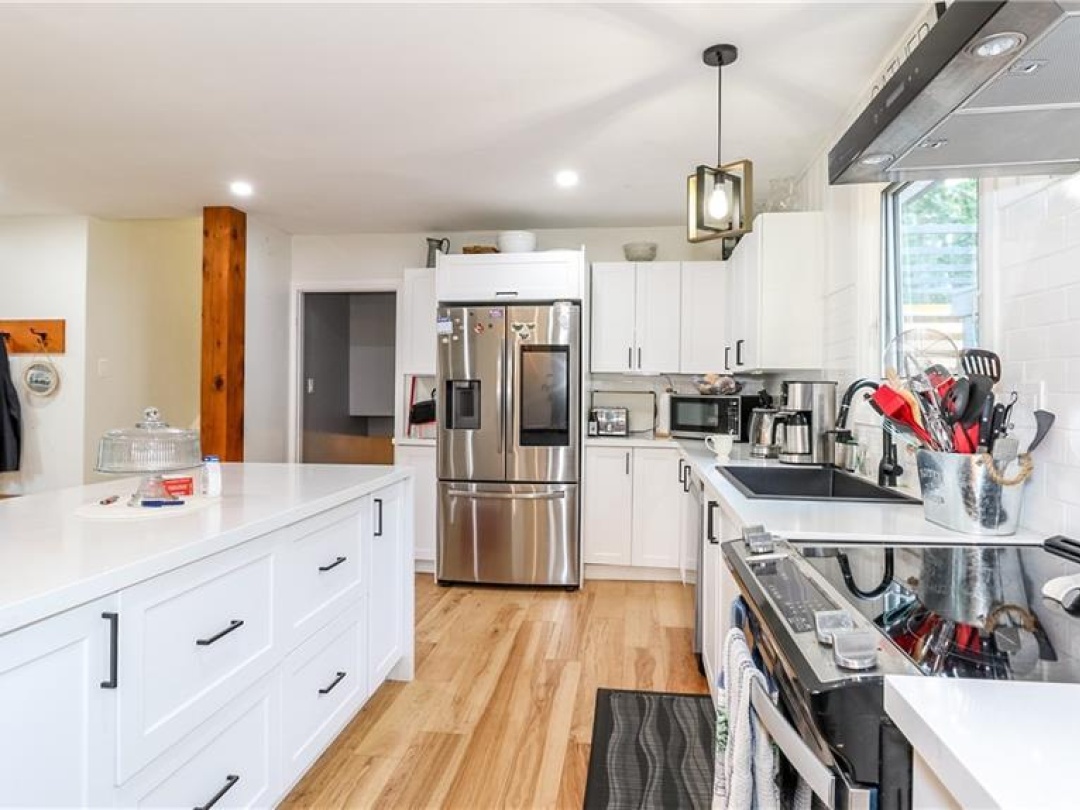 14 CONDER Drive, 