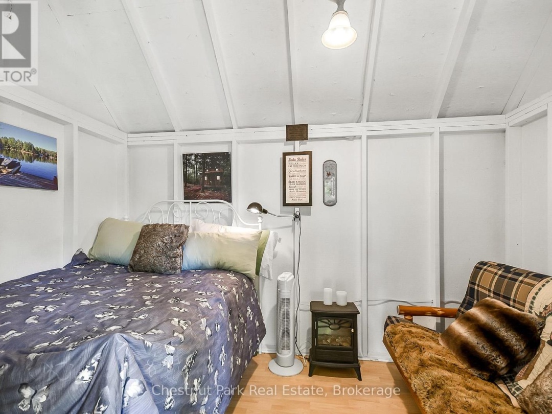 86 TAYLOR ISLAND, 