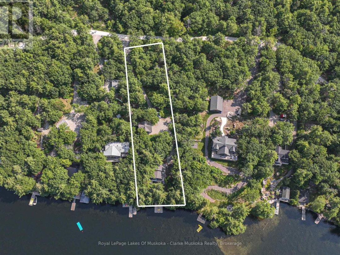 3946 East Shore Road, Gloucester Pool