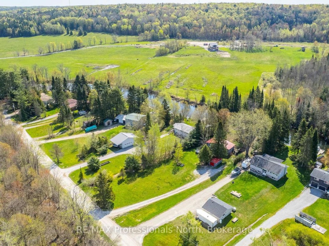 1093 TIFFANY LANE, 