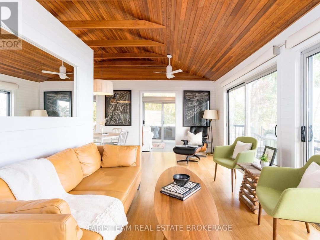 45 IVY LANE, 