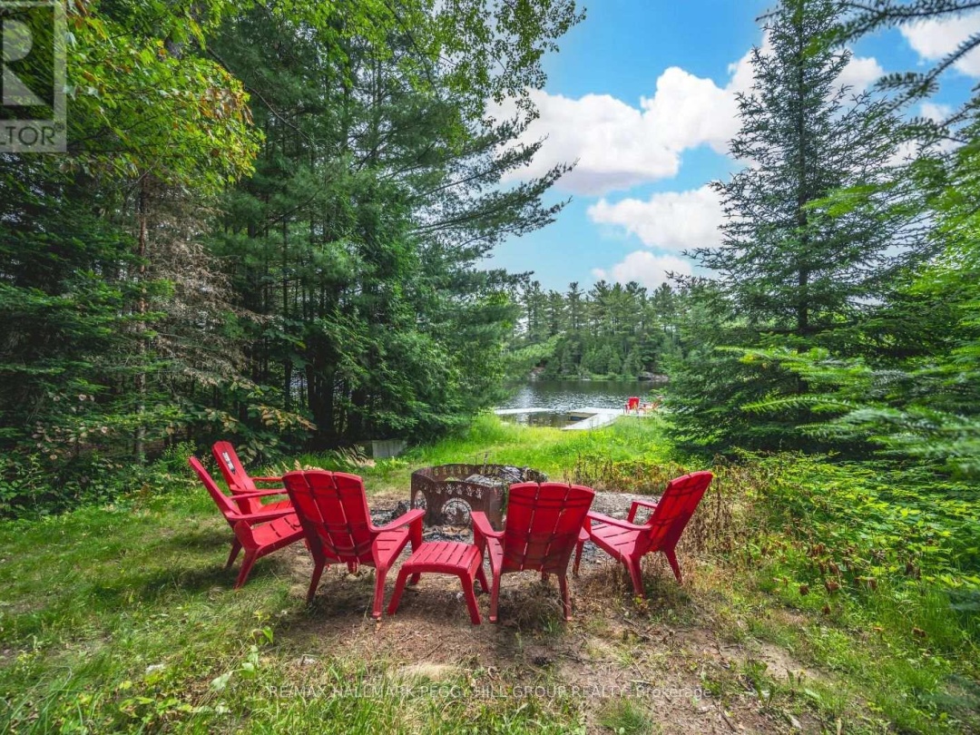 4 CLOVER COURT, 