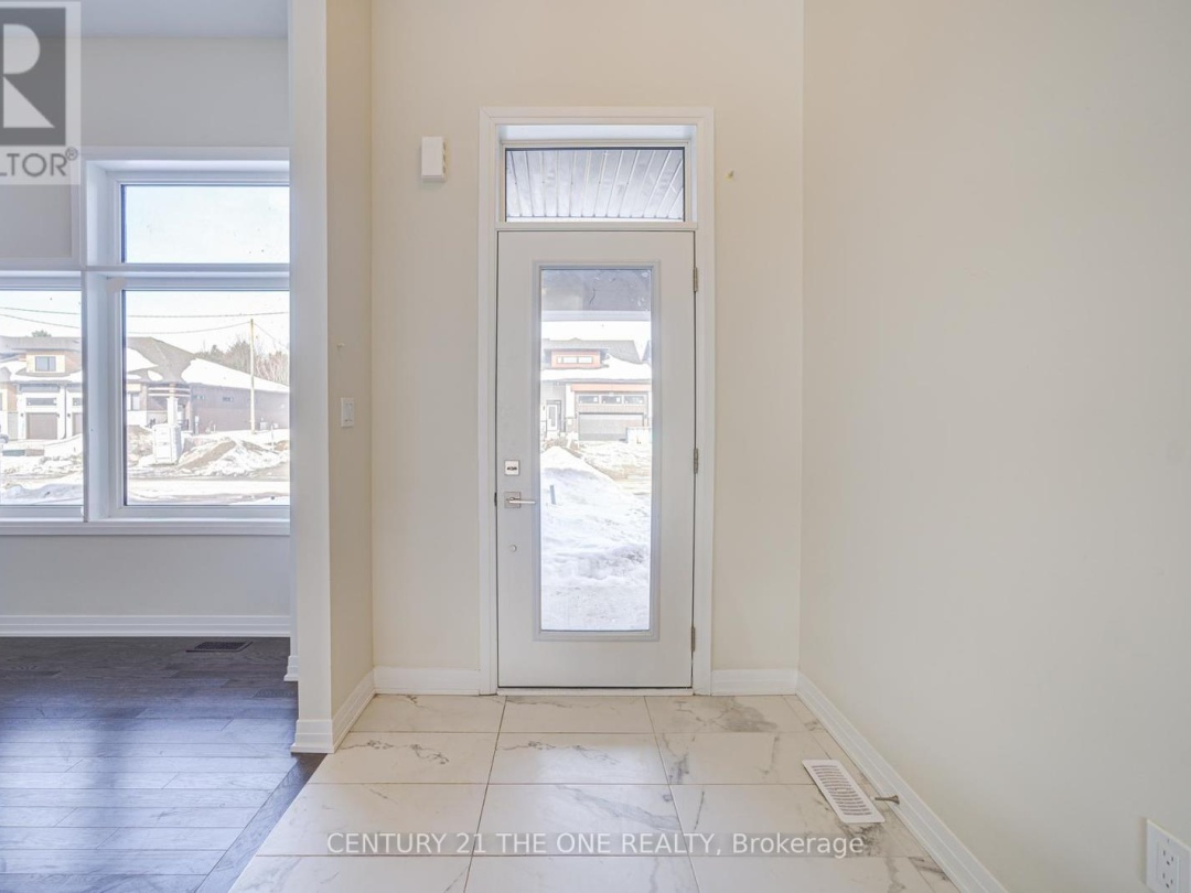 3045 Sandy Acres, Lake Couchiching