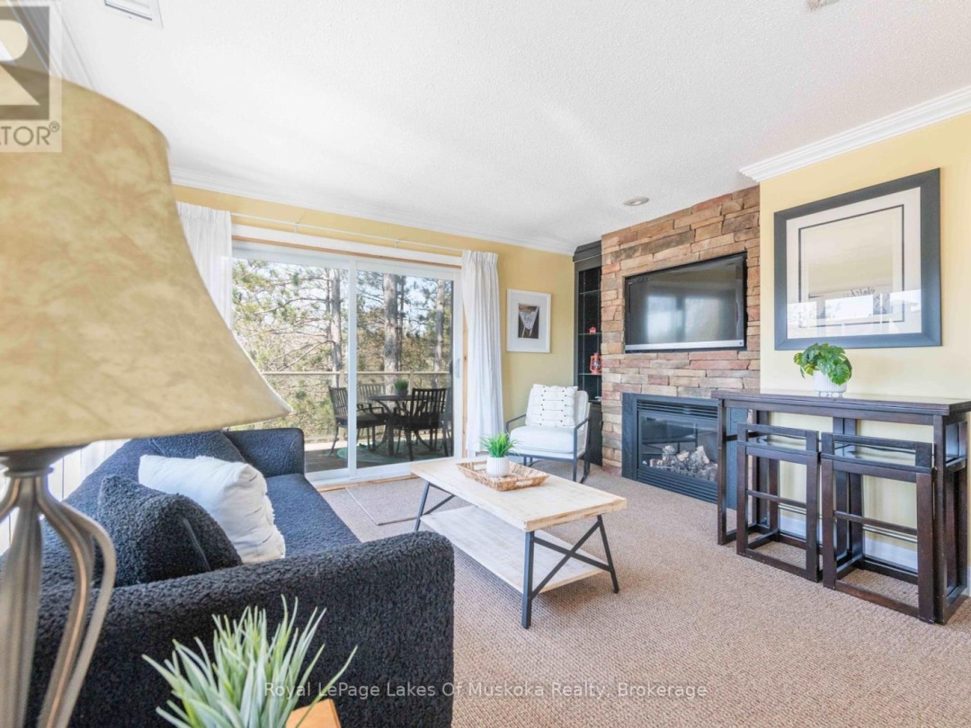 301 - 29 DEERHURST TENNISVIEW DRIVE, 