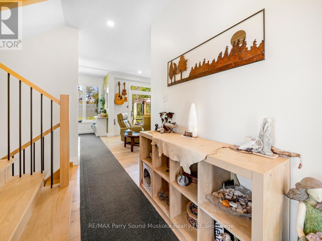 44 DENNIS DRIVE, Parry Sound