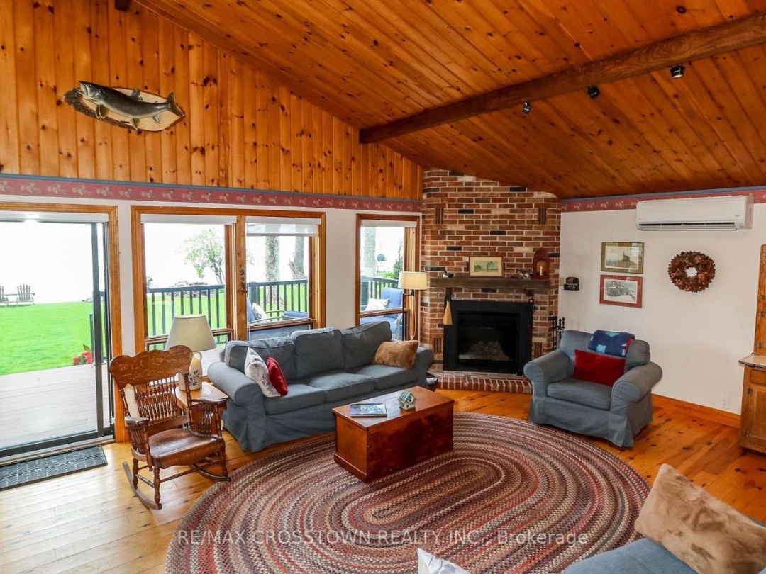 3822 Glenrest Drive, Lake Simcoe