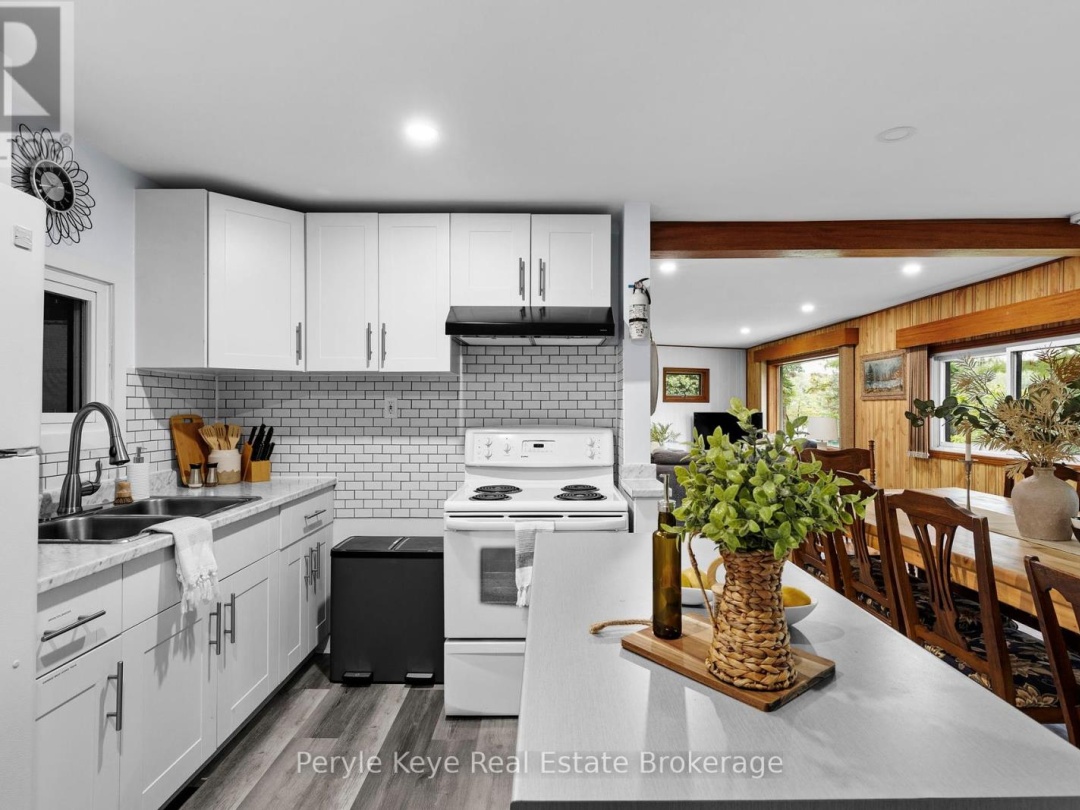 1025 & 1027 BIG ISLAND ROAD, 
