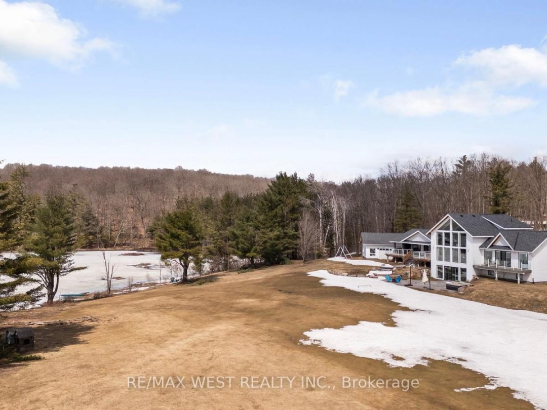 1 1331 South Monck Drive, 