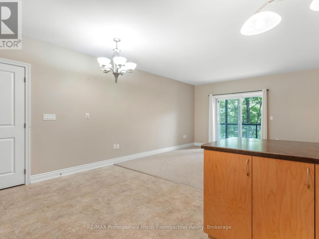 208 - 4 LAKE AVENUE, 