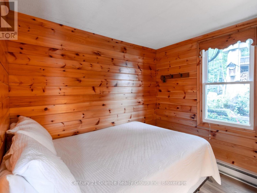 1528 DIGNAN ROAD, 