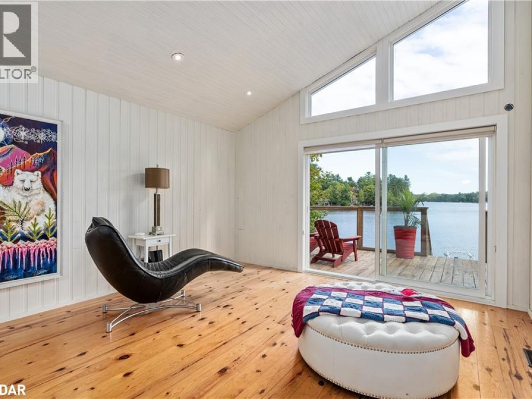 1043 FORTUNES Trail, 