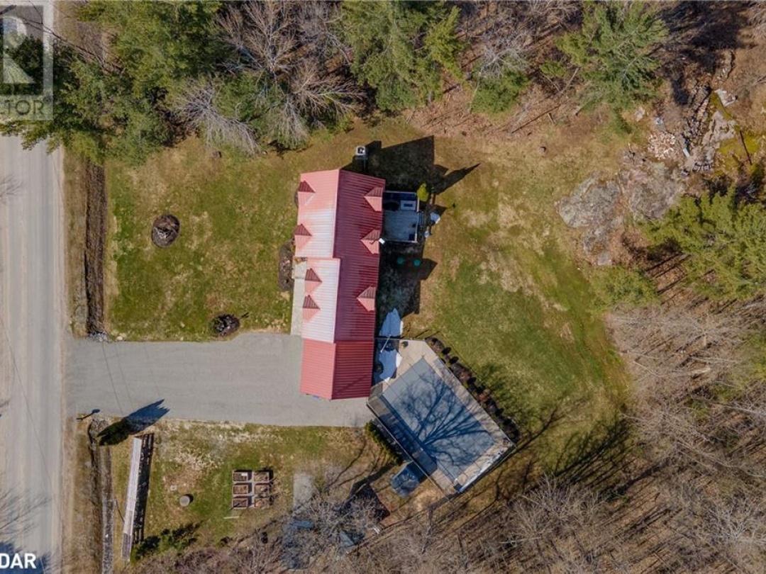 1572 Laughlin Falls Road, Coldwater