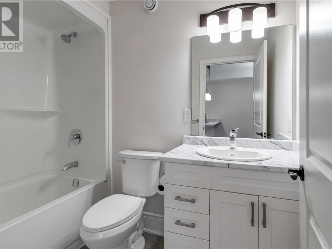 11C Salt Dock Road Unit# 404, Parry Sound