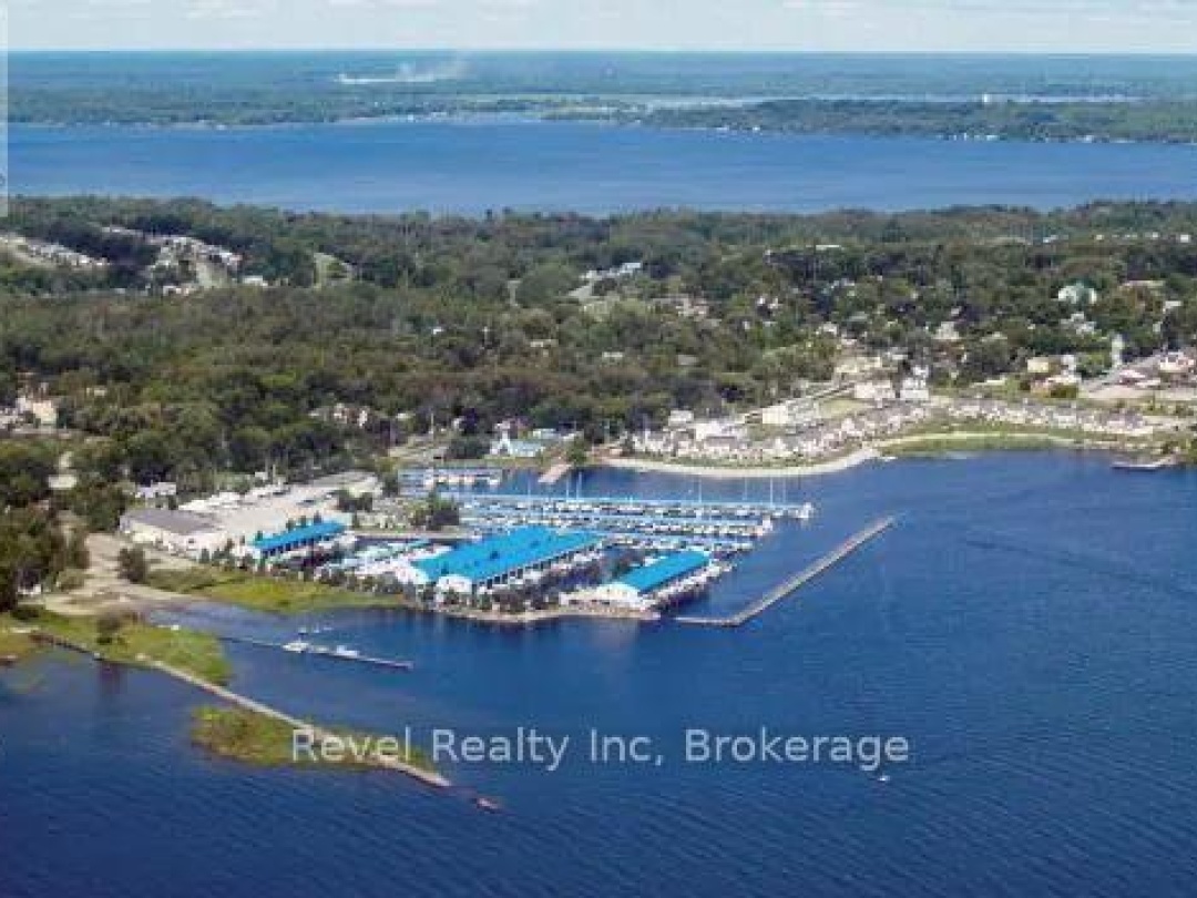 97 Maskinonge Road, Georgian Bay
