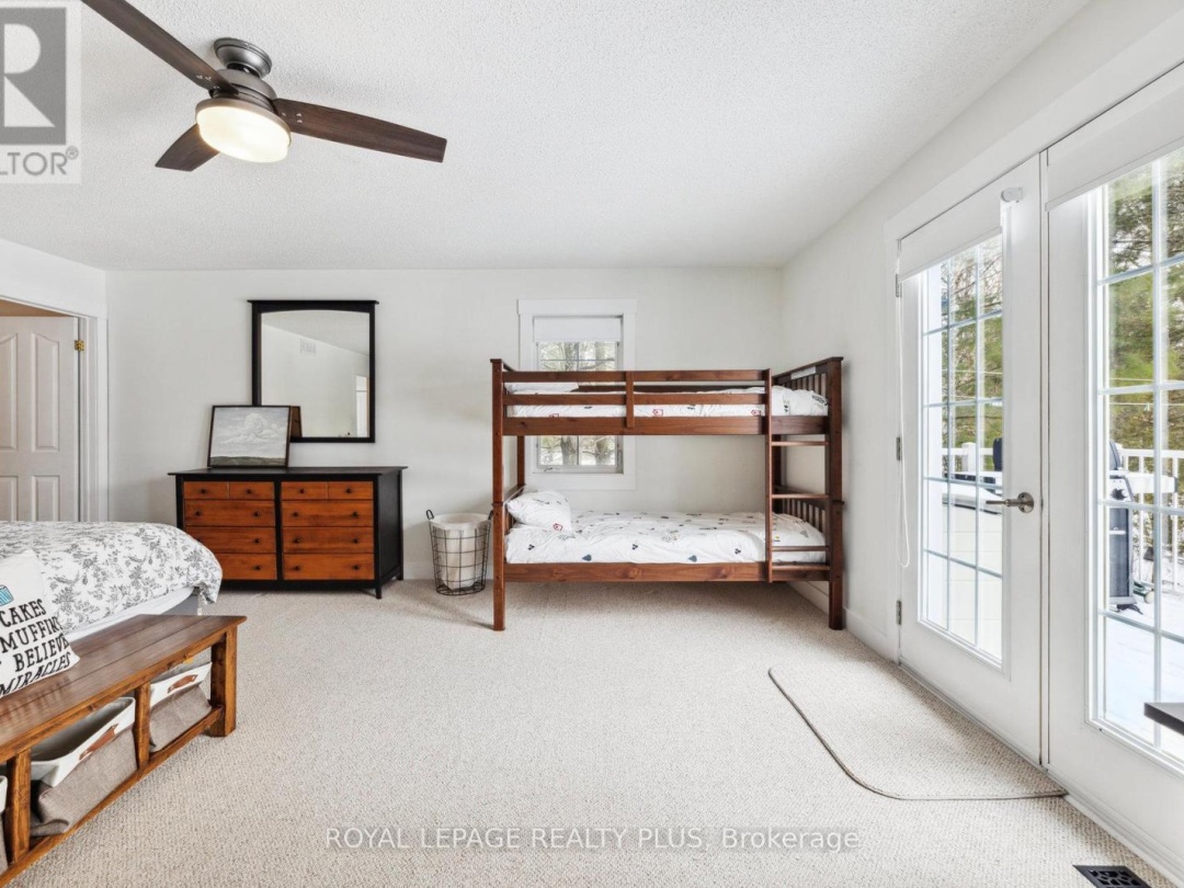 16 BLACK BEAR DRIVE, Burnt River